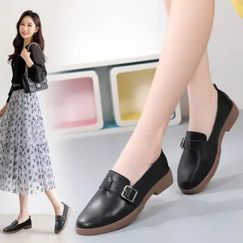 Нова Дамски обувки от естествена кожа, дамски мокасини на равна подметка без шнур, женски лоферы, Пролетно-есенна обувки за майките, по-Големи размери 35-41 E234